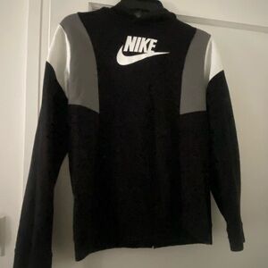 Boys Nike Black and White XL Hoodie